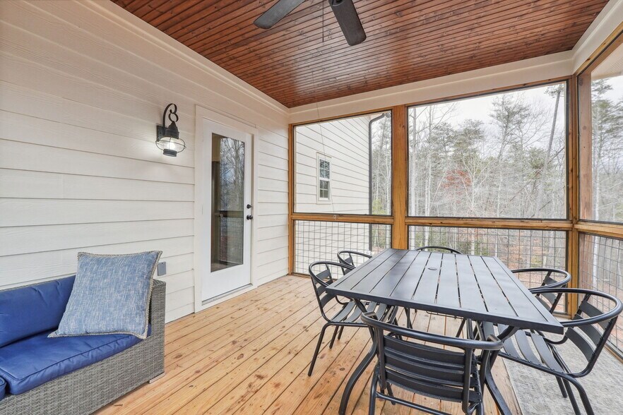 More Photos Of 1300 Preacher Campbell Rd, Clarkesville Multifamily For Sale