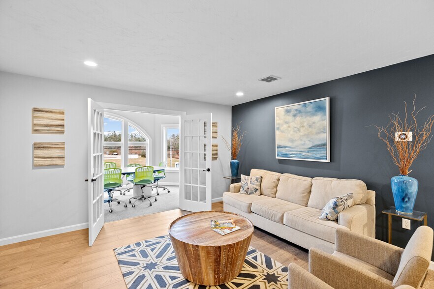 More Photos Of 1112 Washington St, Hanover Storefront Retail Office For Sale