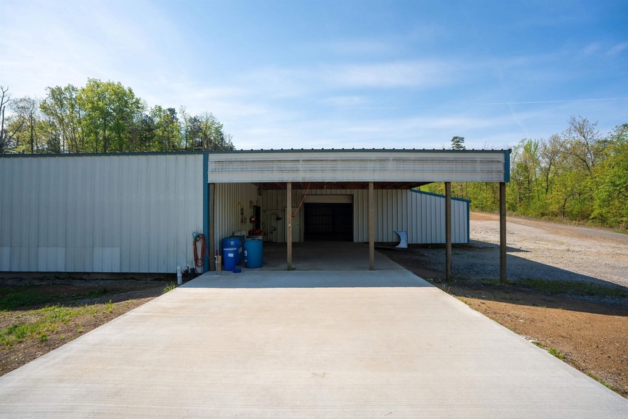 More Photos Of 119 Gemar, Pangburn Industrial For Sale