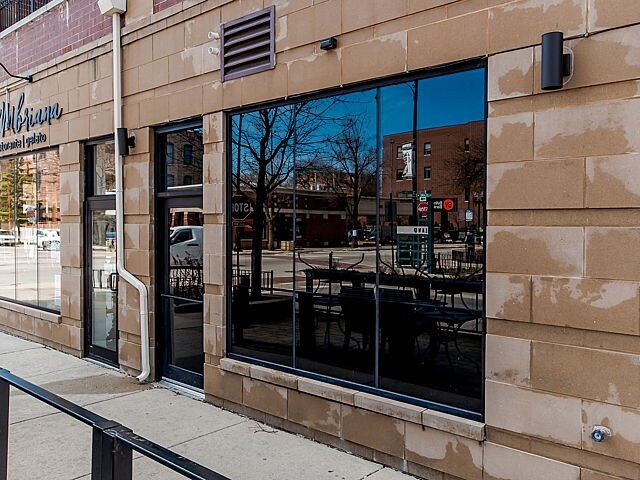 More Photos Of 4651 N Greenview Ave, Chicago Apartments For Lease