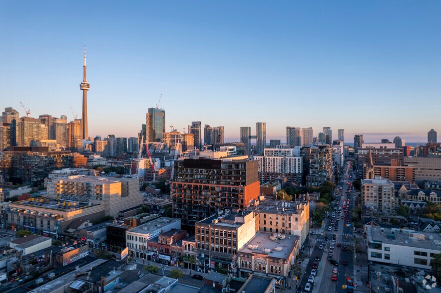 More Photos Of 639 Queen St W, Toronto Office For Lease