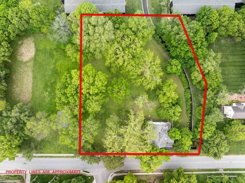 More Photos Of 414 E Cedar St, Olathe Apartments For Sale