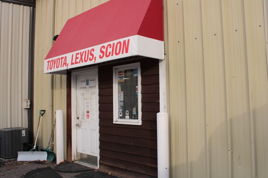 More Photos Of 128 S 5th St W, Missoula Industrial For Lease
