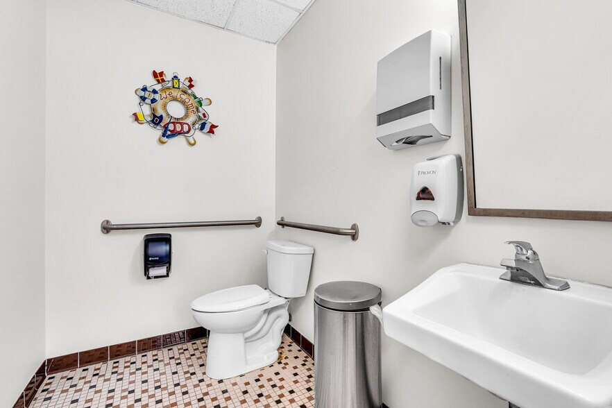 More Photos Of 2130 Highway 35, Sea Girt Medical For Sale
