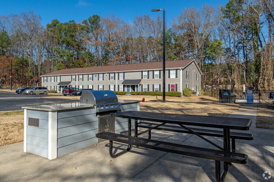 More Photos Of 4375 Cascade Rd, Atlanta Apartments For Sale