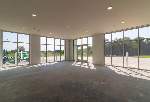 More Photos Of 8000 Tyler Blvd, Mentor Distribution For Lease