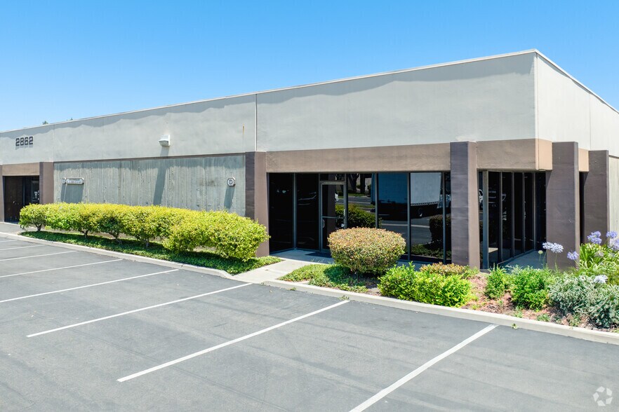 Primary Photo Of 2862 Walnut Ave, Tustin Flex For Lease
