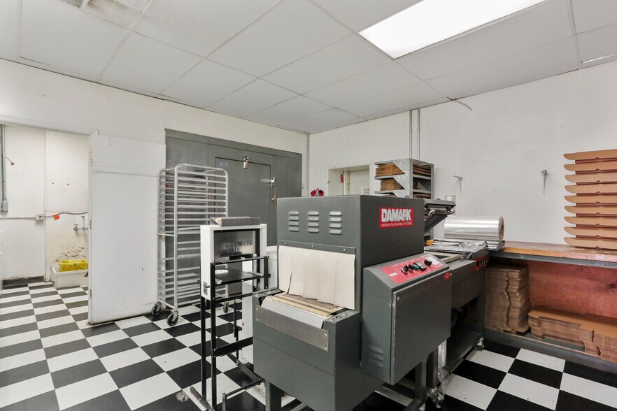 More Photos Of 100 W German St, Shepherdstown Storefront Retail Residential For Sale