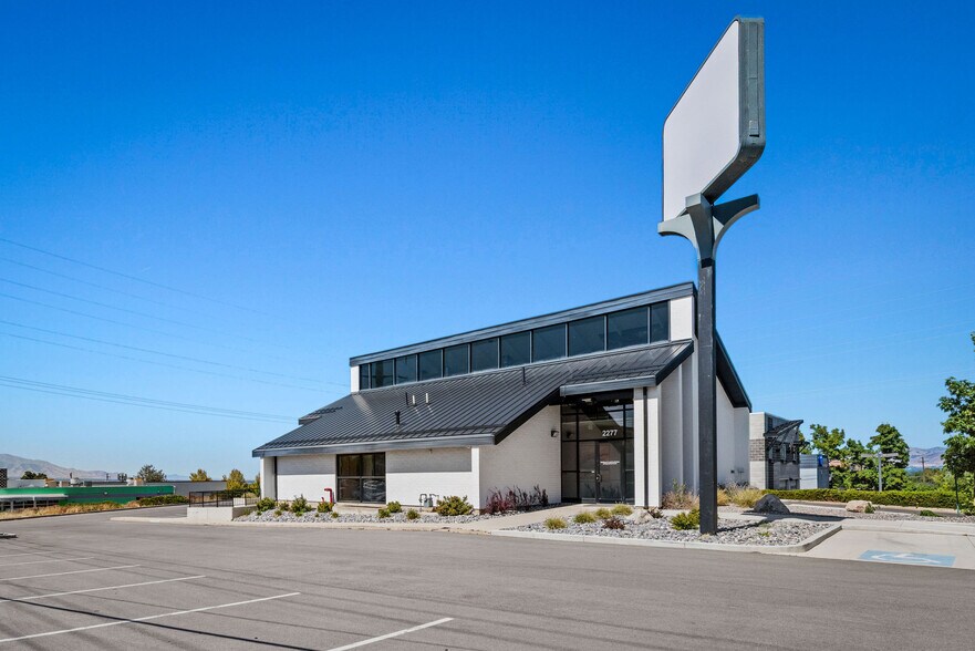 More Photos Of 2277 Fort Union Blvd, Salt Lake City Medical For Lease