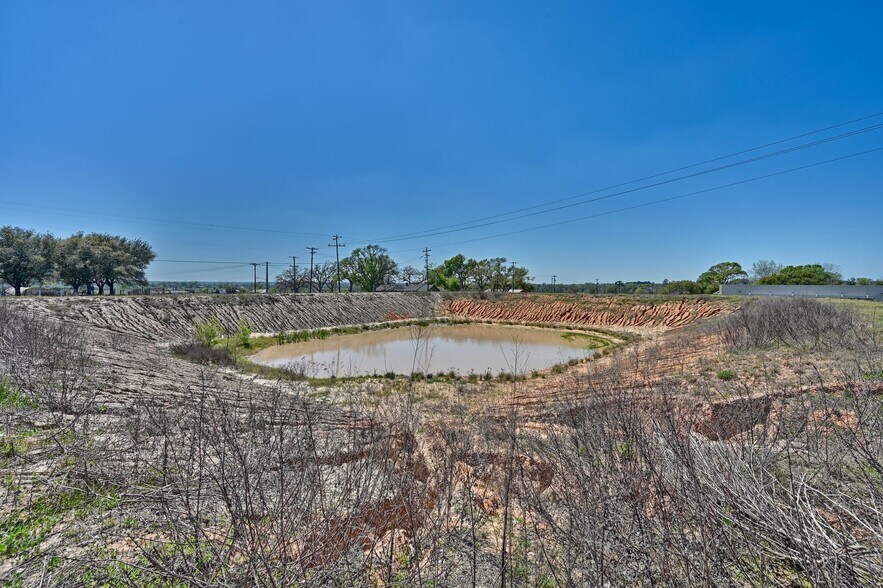 More Photos Of 1057 Tesch St, Bellville Industrial For Lease