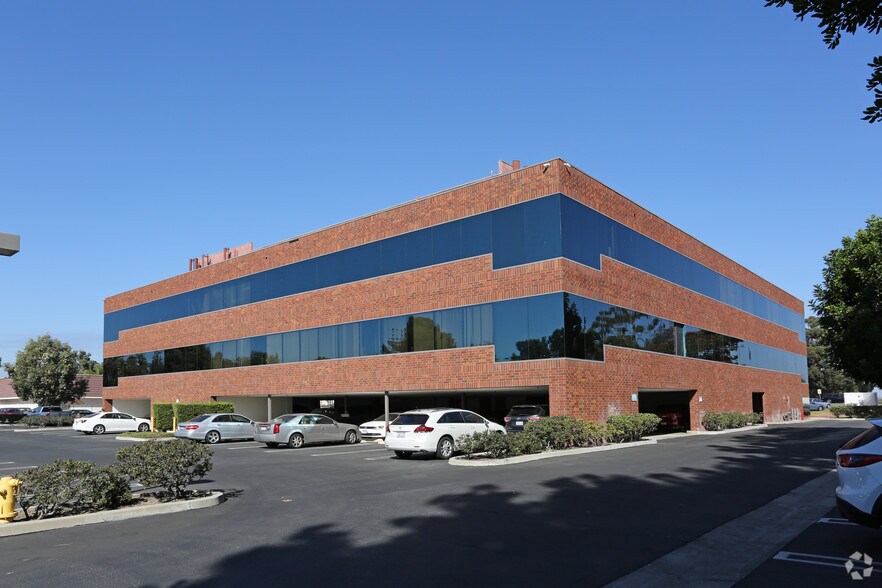 More Photos Of 13001 Seal Beach Blvd, Seal Beach Office For Lease