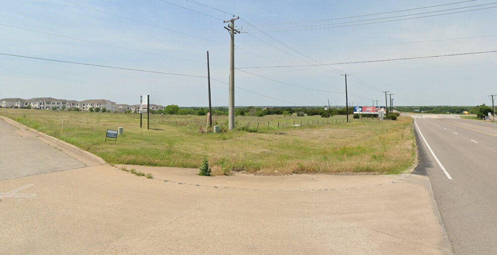 More Photos Of 1991 W Henderson St, Cleburne Land For Sale
