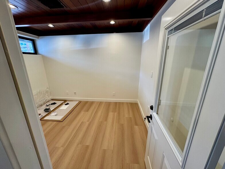 More Photos Of 51 E Monterey Way, Phoenix Medical For Lease