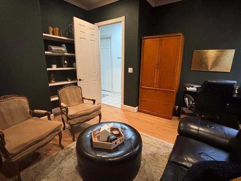 More Photos Of 1806 Snake River Rd, Katy Medical For Sale