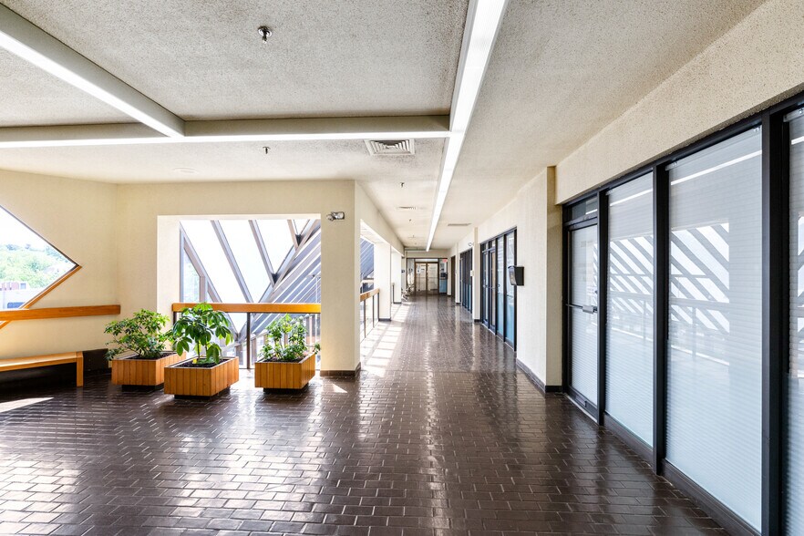 More Photos Of 8080 Old York Rd, Elkins Park General Retail For Lease