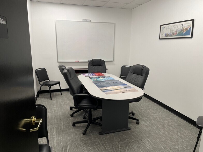 More Photos Of 600 Spring Hill Ring Rd, West Dundee Medical For Lease