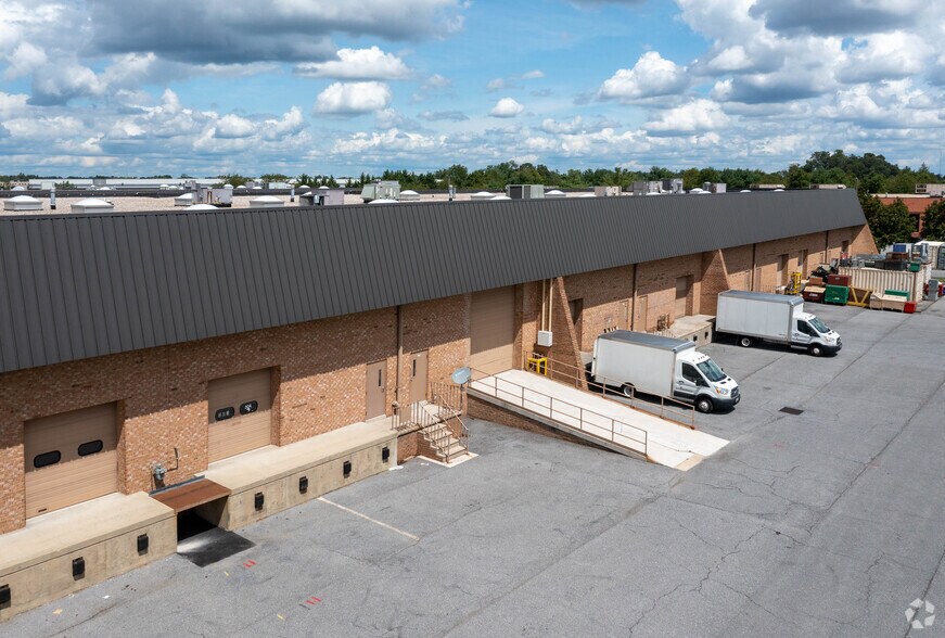 More Photos Of 2601 N Rolling Rd, Windsor Mill Unknown For Lease