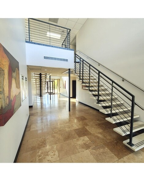 More Photos Of 7301 N Broadway Ext, Oklahoma City Office For Lease