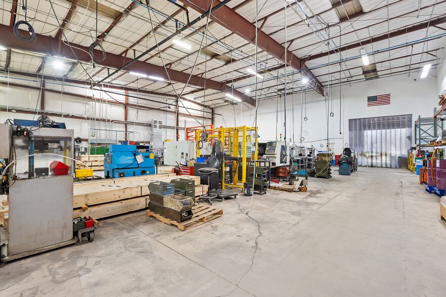More Photos Of 2 Sunshine Blvd, Ormond Beach Light Distribution For Lease