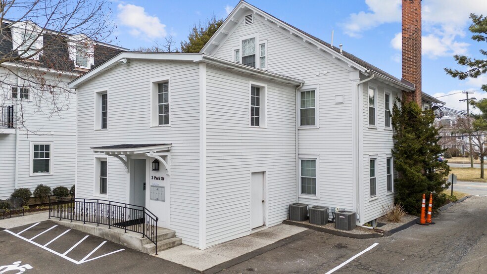 More Photos Of 2 Park St, Norwalk Apartments For Sale