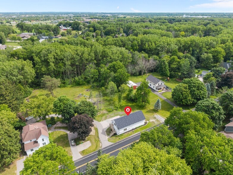 More Photos Of 1903 E Apple Creek Rd, Appleton Apartments For Sale
