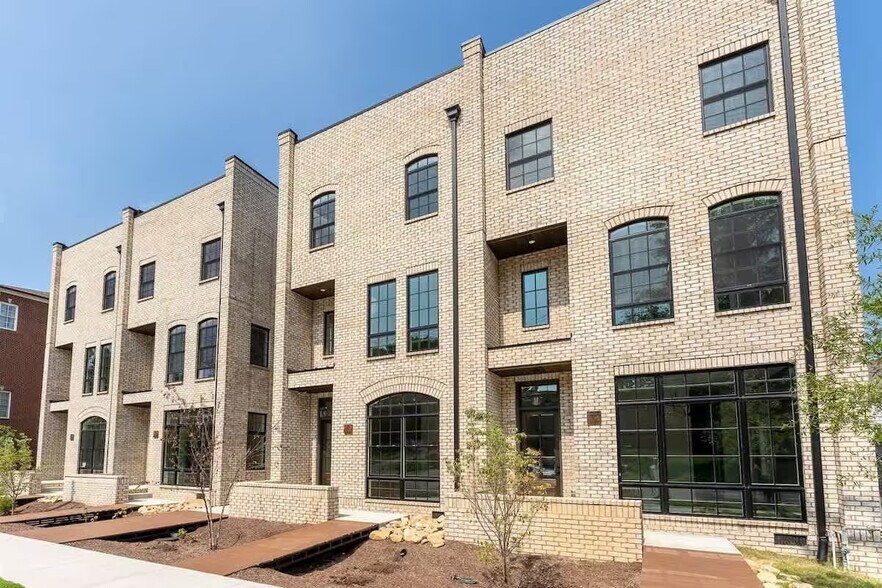 More Photos Of 3206 West End Cir, Nashville Apartments For Sale