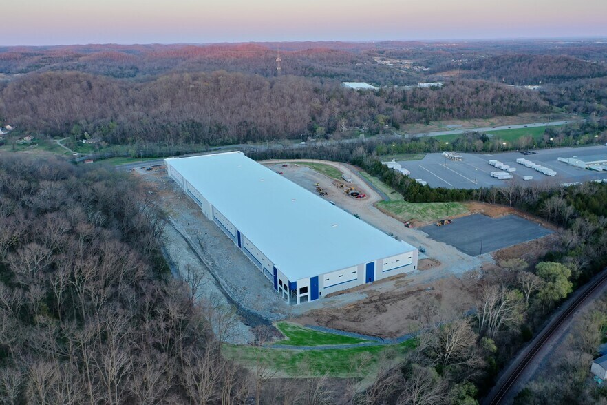 More Photos Of 1100 Springfield Hwy, Goodlettsville Warehouse For Lease