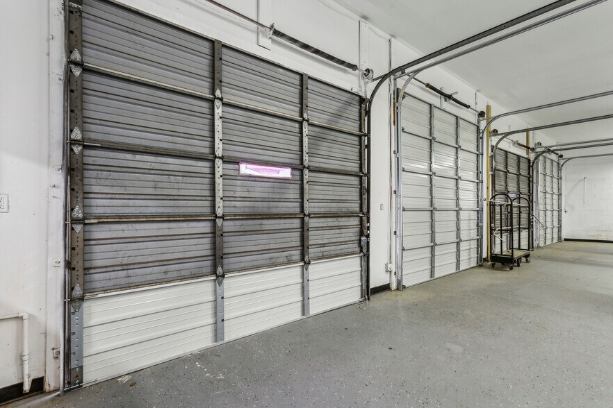 More Photos Of , Atlanta General Retail For Sale