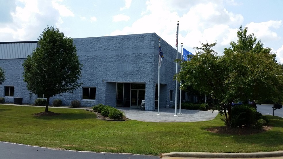 More Photos Of 5100 Rex McLeod Dr, Sanford Manufacturing For Sale