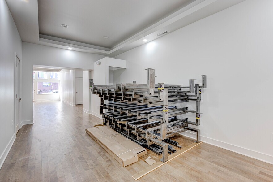 More Photos Of 833 N Howard St, Baltimore Storefront Retail Office For Lease