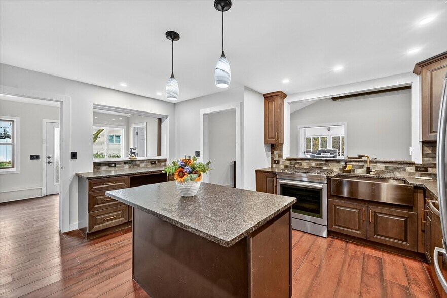 More Photos Of 13 Main St, Ogdensburg Auto Repair For Sale