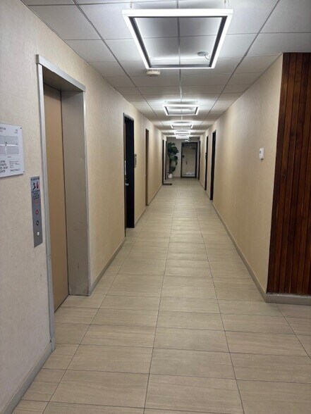 More Photos Of 18740 Ventura Blvd, Tarzana Medical For Lease