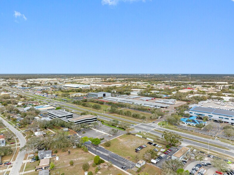 More Photos Of 6801 E Hillsborough Ave, Tampa Office Residential For Lease