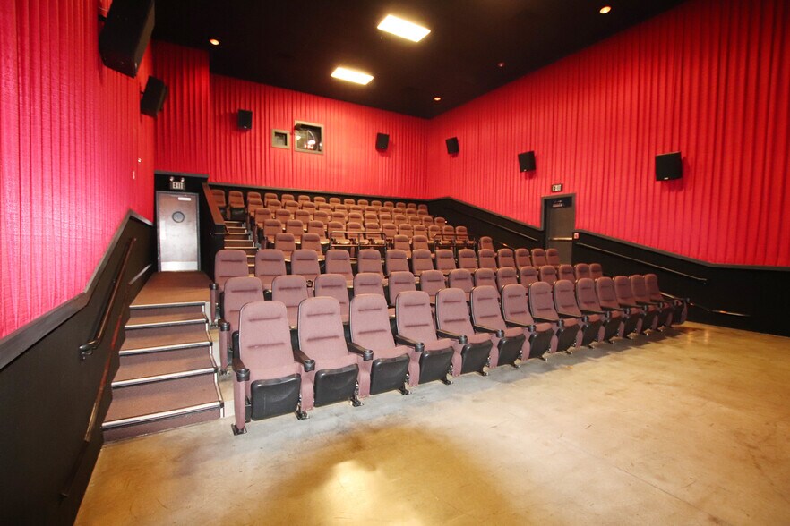 More Photos Of 1101 SW Highway 97, Madras Theater Concert Hall For Sale
