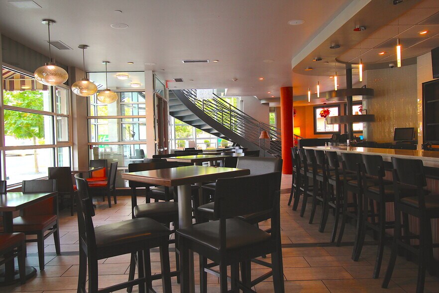 More Photos Of 8755-8757 Old Redwood Hwy, Windsor Hotel For Sale