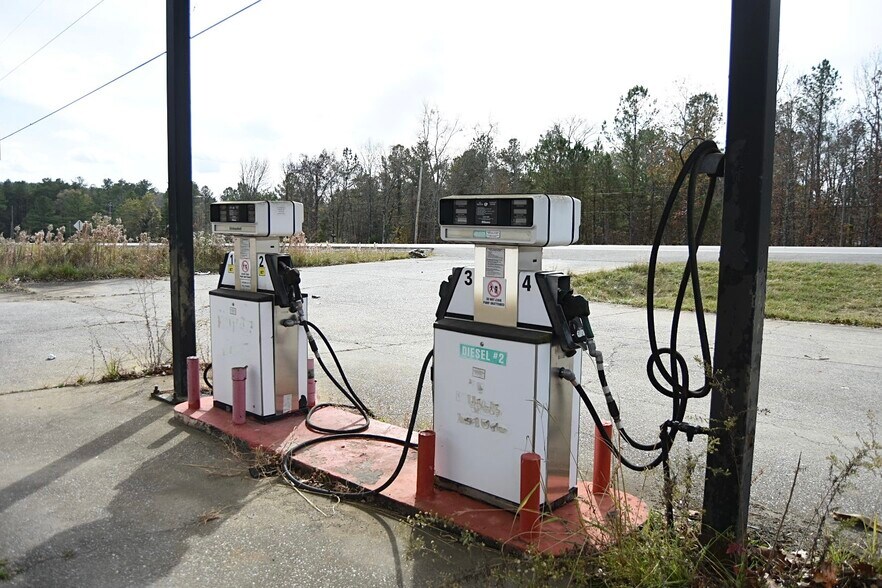 More Photos Of 51940 Highway 77, Talladega Convenience Store For Sale