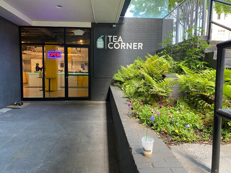 More Photos Of 620 Peachtree St NE, Atlanta Loft Creative Space For Lease