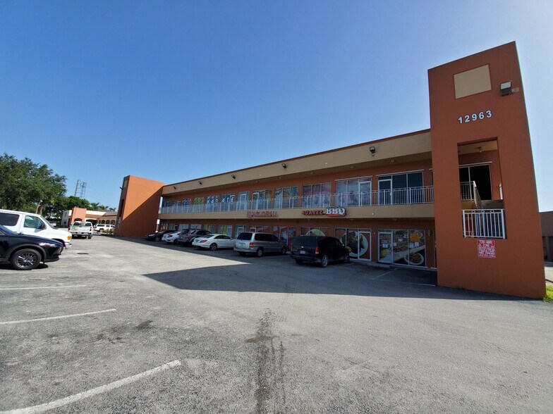 More Photos Of 12963 W Okeechobee Rd, Hialeah Gardens Storefront Retail Office For Lease