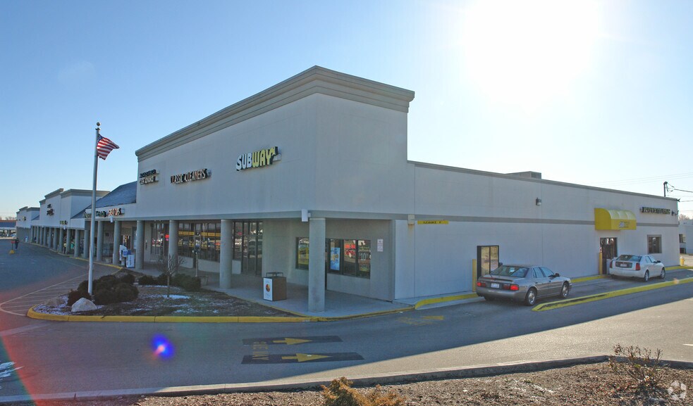 Primary Photo Of 920-982 W Main St, Tipp City Unknown For Lease