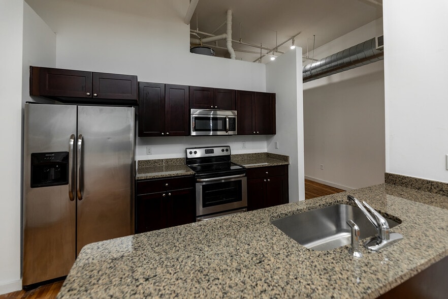 More Photos Of 347 S Front St, Memphis Apartments For Sale