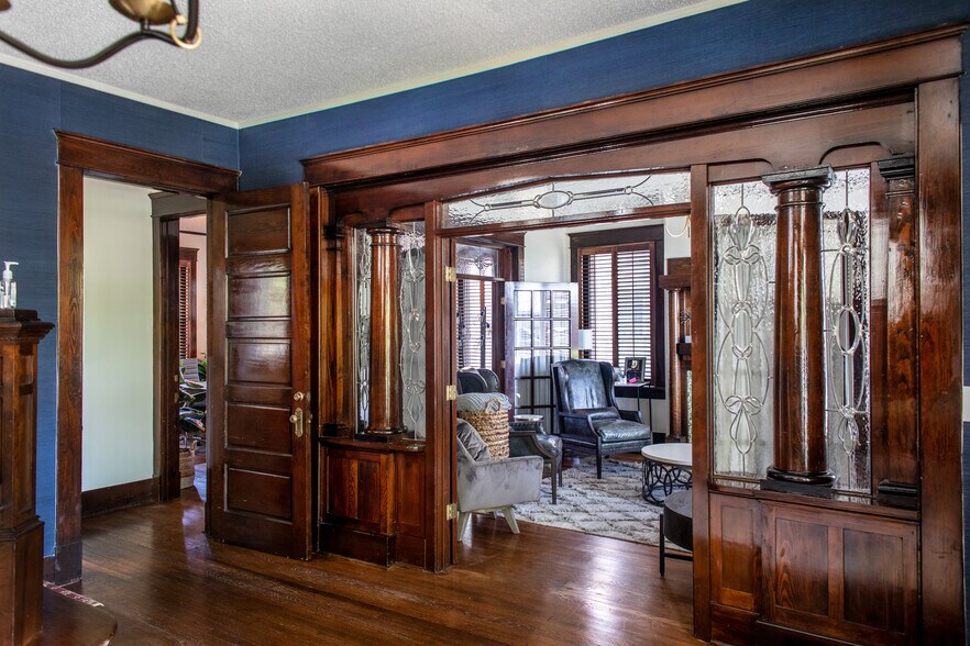 More Photos Of 1107 17th Ave S, Nashville Office For Lease