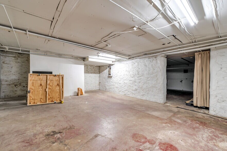 More Photos Of 1000-1008 Parsons Ave, Columbus Apartments For Lease