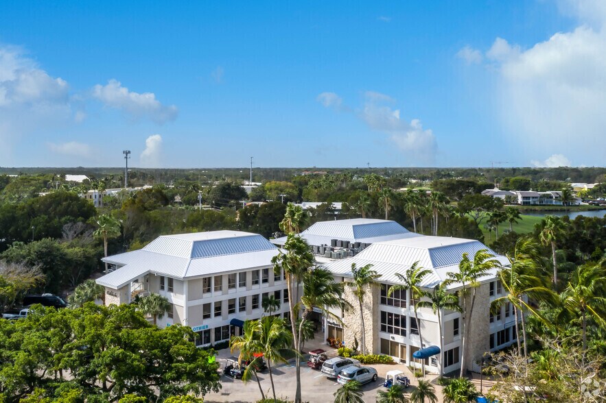 More Photos Of 31 Ocean Reef Dr, Key Largo Office For Sale