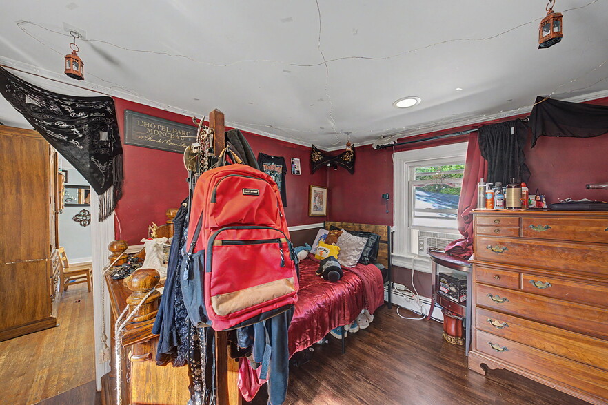 More Photos Of 23 Malcolm St, Morristown Industrial For Sale