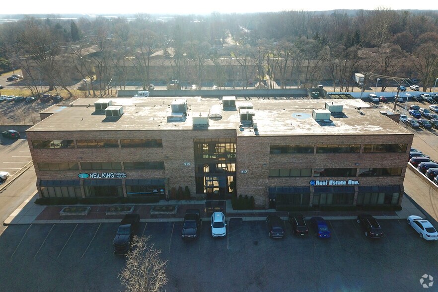 More Photos Of 215-217 W Ann Arbor Rd, Plymouth Office For Lease
