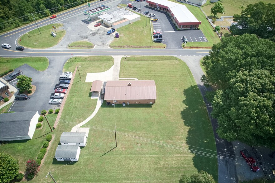 More Photos Of 128 Killian Farm Rd, Stanley Medical For Lease