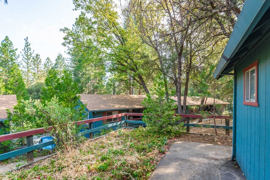 More Photos Of 13900 Ponderosa Way, Pine Grove Apartments For Sale