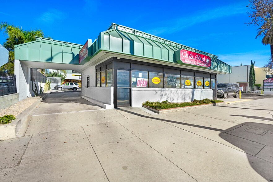More Photos Of 1481-1489 W Holt Ave, Pomona Restaurant For Sale