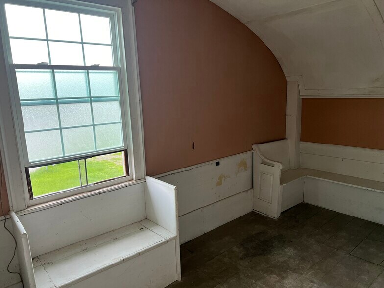 More Photos Of 4 Sawyer st, Phillips Religious Facility For Sale