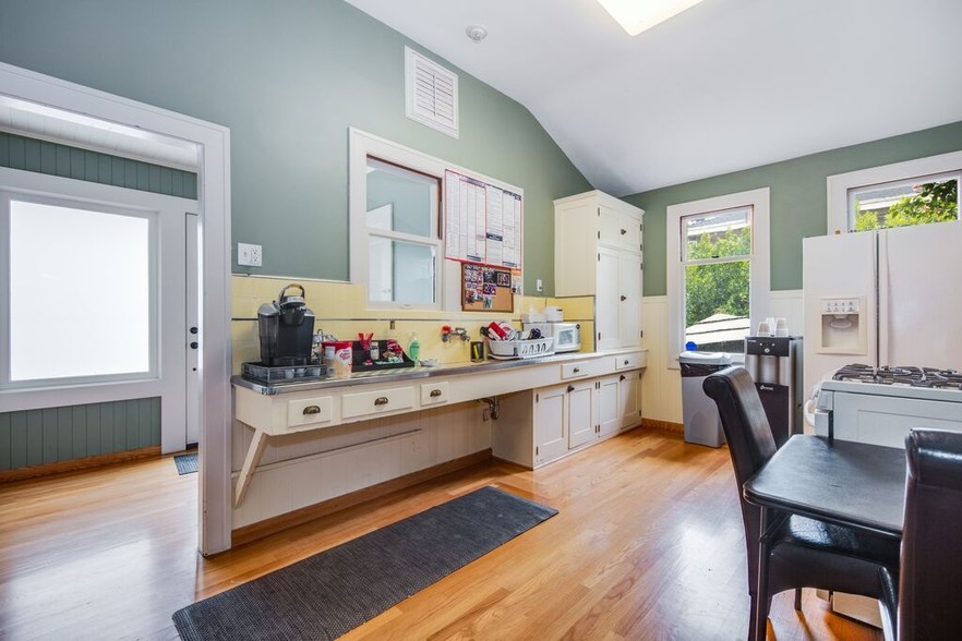 More Photos Of 1650 The Alameda, San Jose Office For Sale